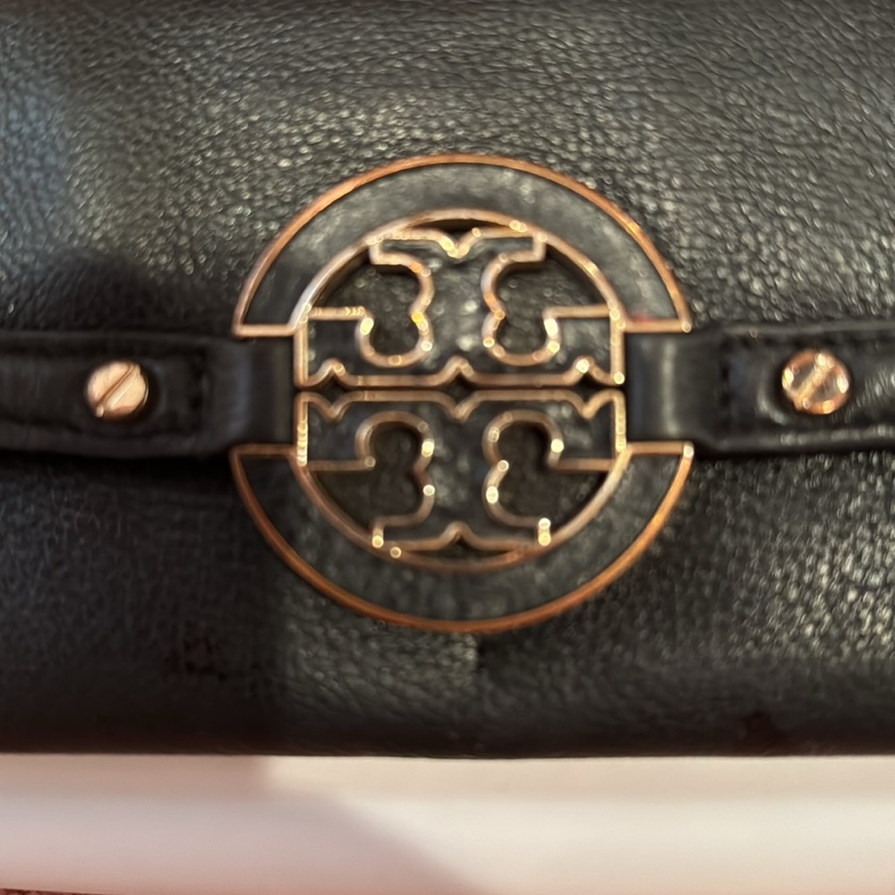 Tory Burch wallet